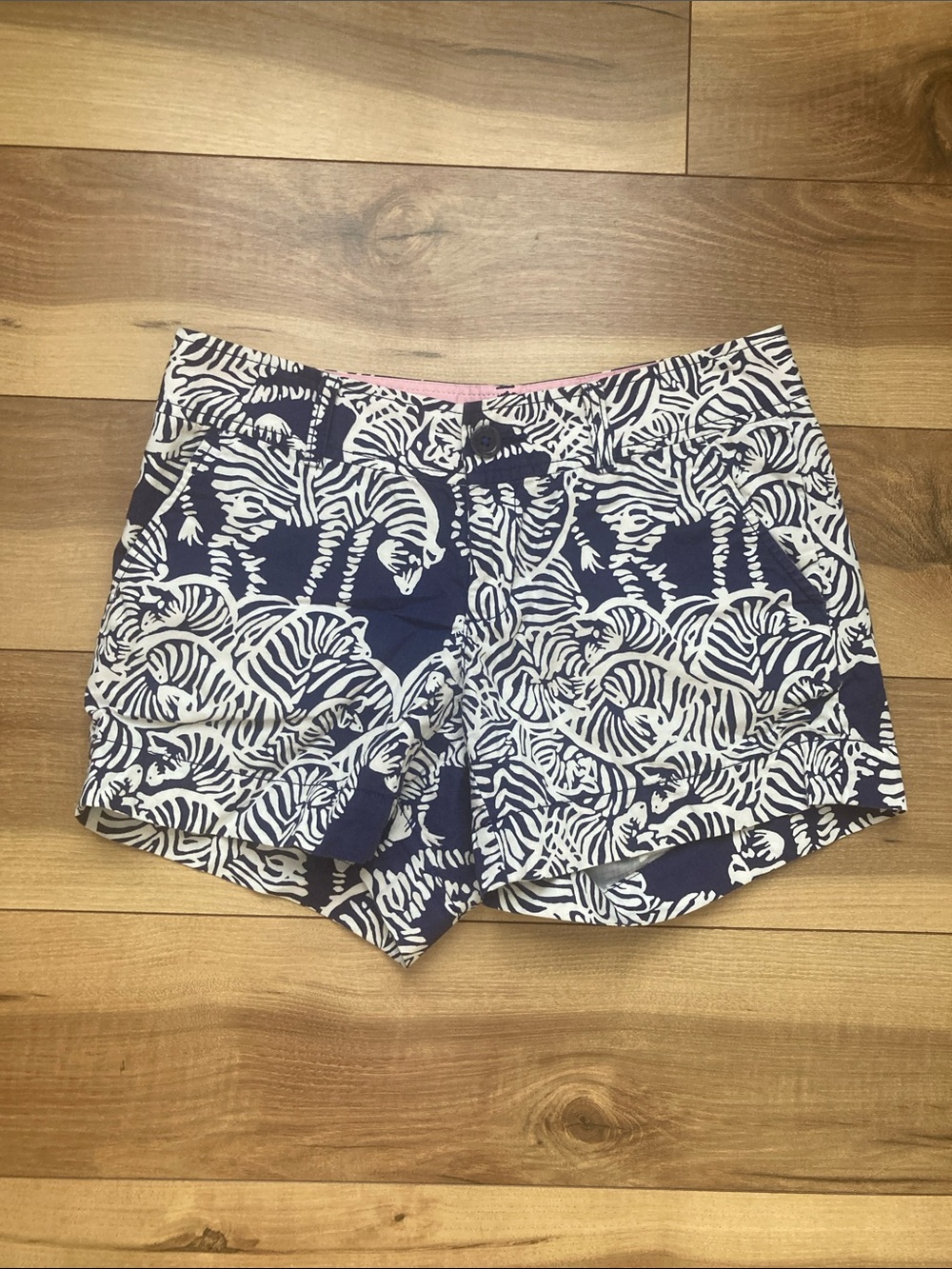 Lilly Pulitzer Zebra Print Callahan Shorts 4.5” - Picture 3 of 10